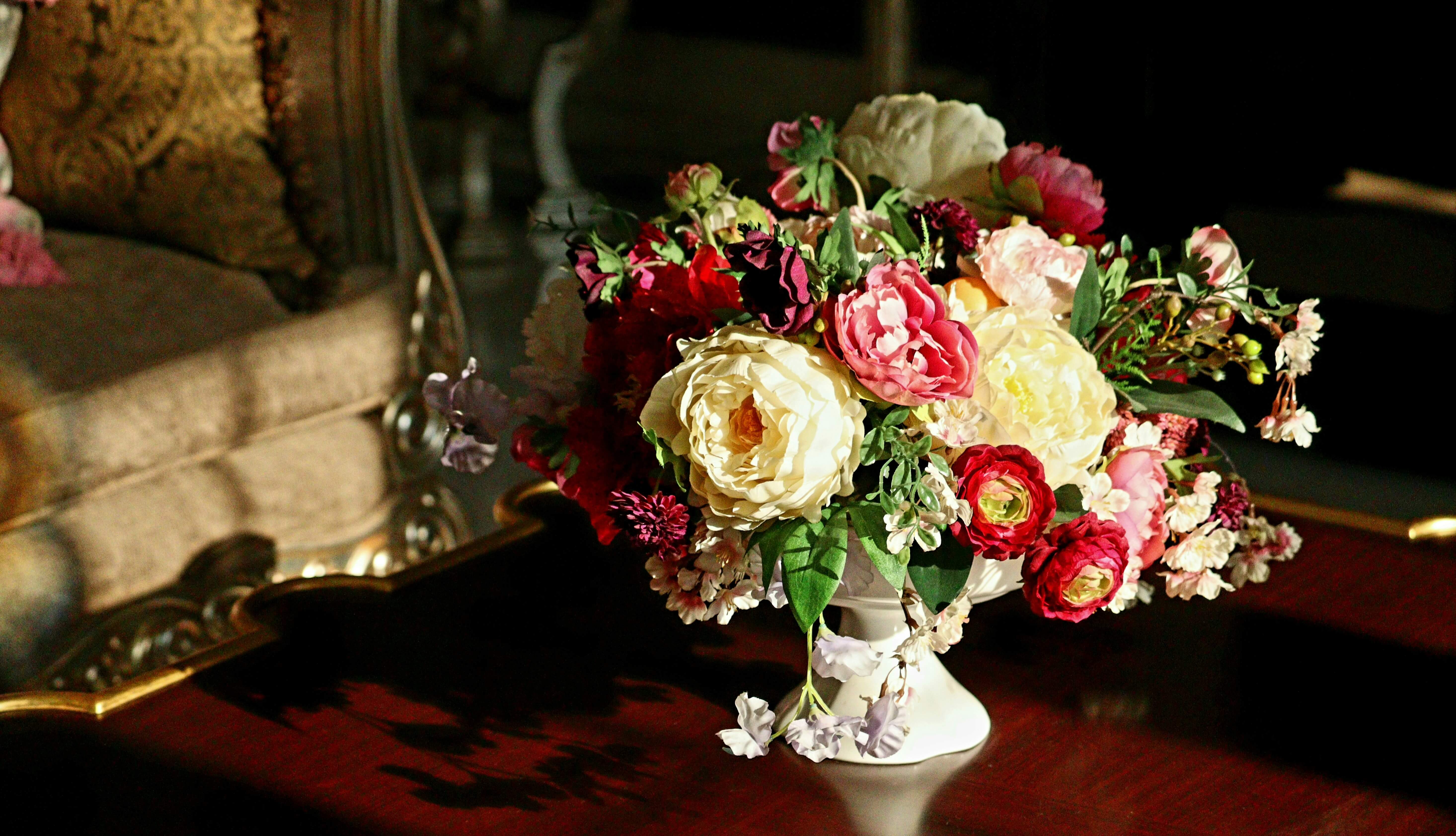 Flowers Theory florist in Yerevan - luxury flower shop interior